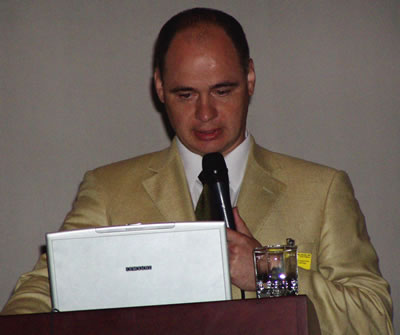 Профессор курса урологии ИПК Федерального Медико-биологического Агентства Д.Г. Курбатов (Россия)